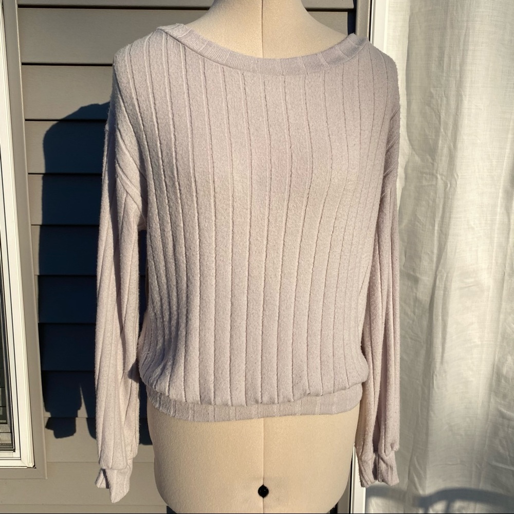 Lulu’s Low Back Sweater - Picture 2 of 4